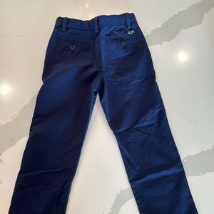 Vineyard Vines Boys Navy Performance Pants. Size 6